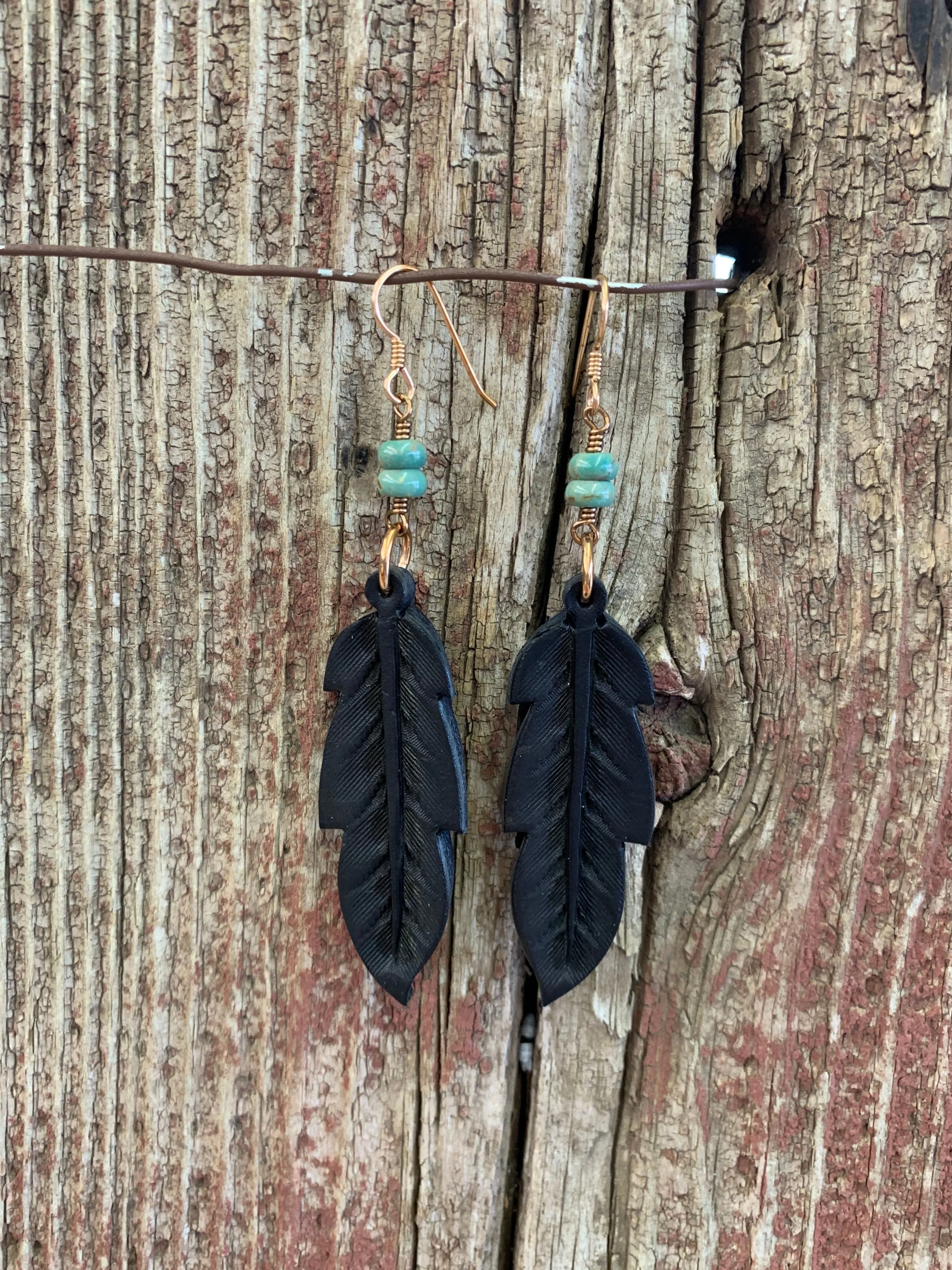 14089 Tooled Leather Feather & Stone Earring