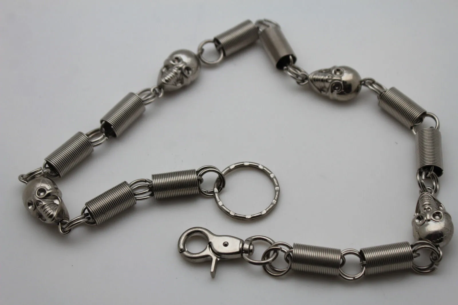 23" Spring Spacers & Skulls Wallet Chain