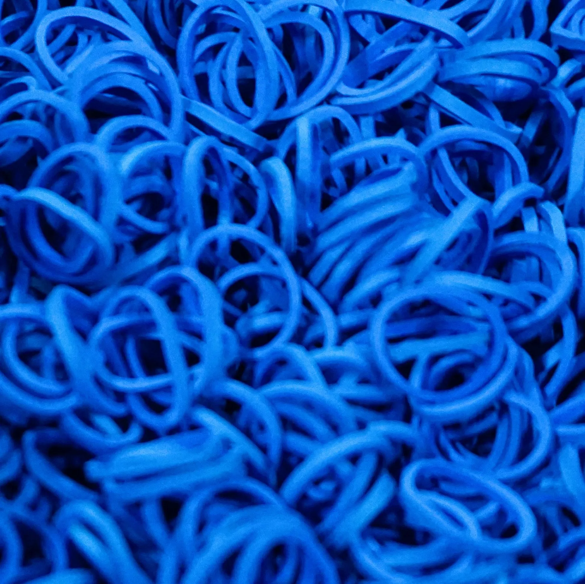 Amelia Beauty | 1/2in, Blue, Elastic Rubber Band Pony Tail Holders | Made in USA, Ideal for Ponytails, Braids, Twists, Dreadlocks, Styling Accessories for Women, Men and Girls | 1000 Pack