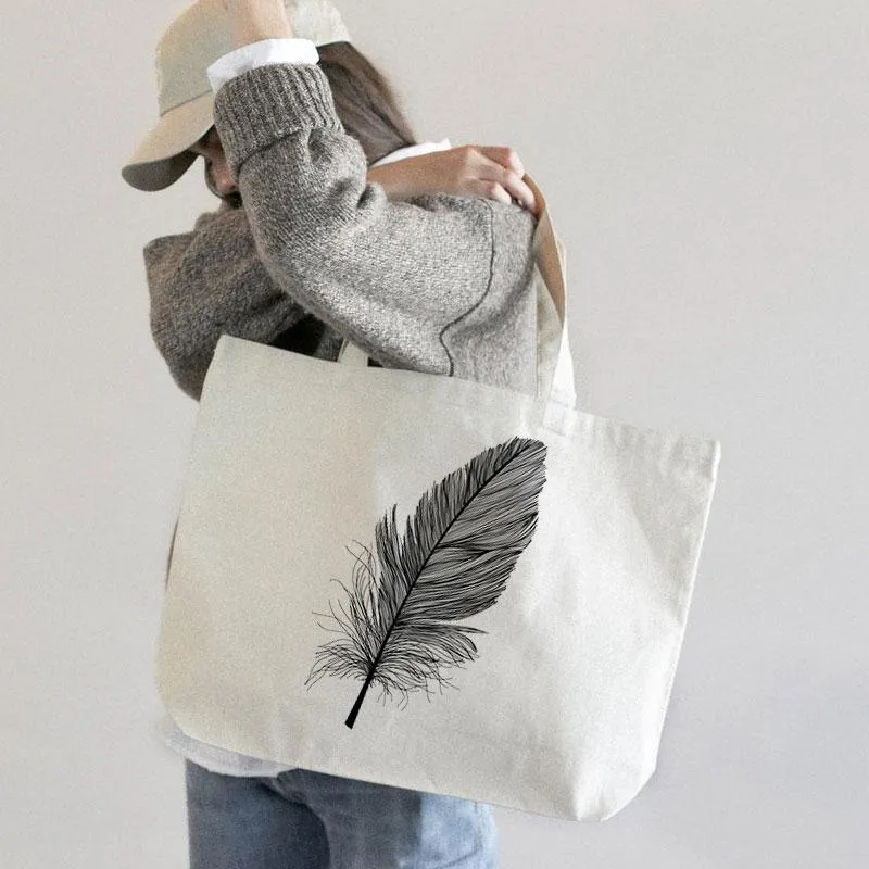 BLACK FEATHER CANVAS BAG