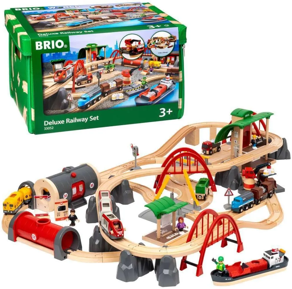Brio Railway World Deluxe Set