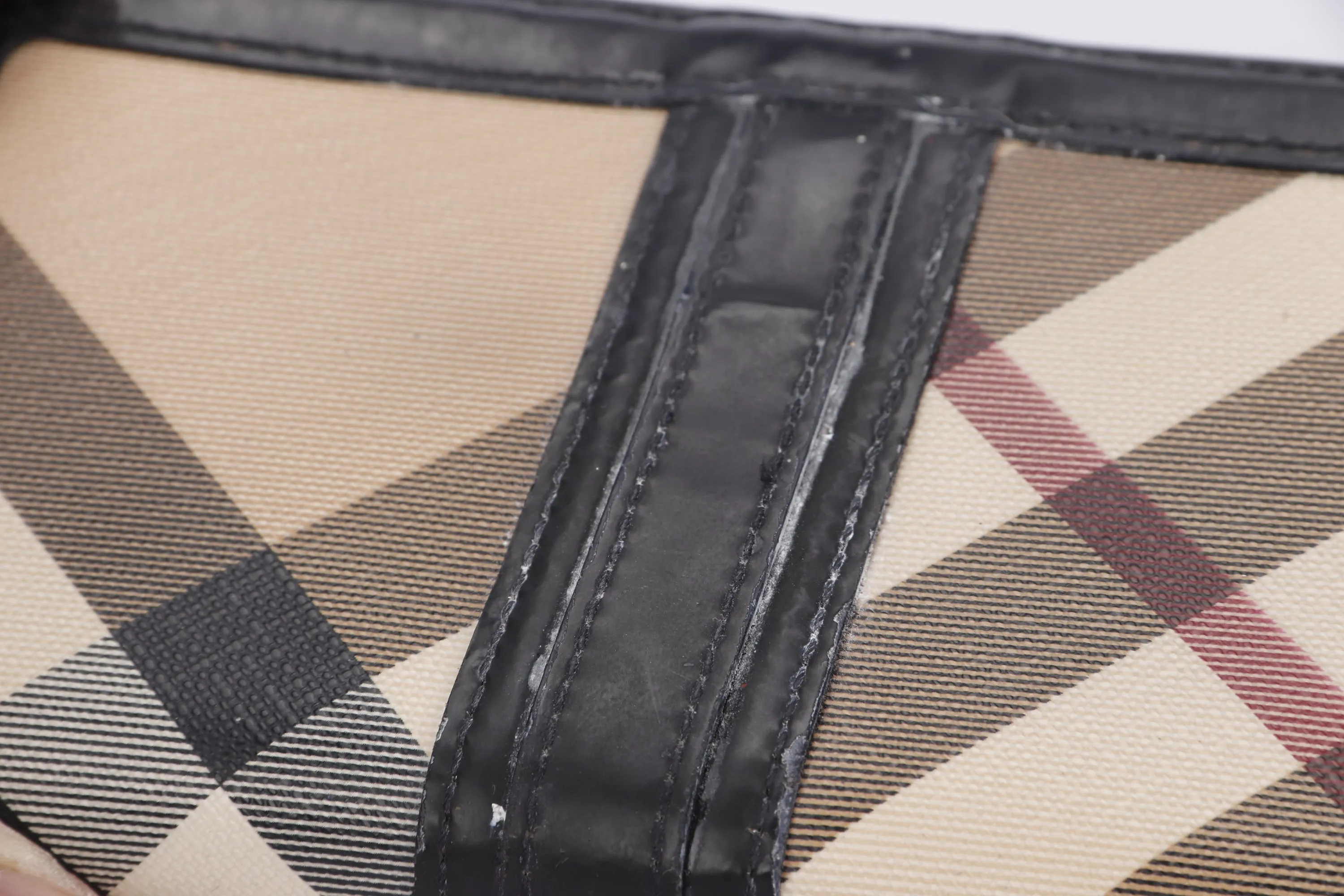 BURBERRY BLACK LEATHER NOVA CHECK ZIP OVER LONG WALLET, NO DUST COVER & BOX