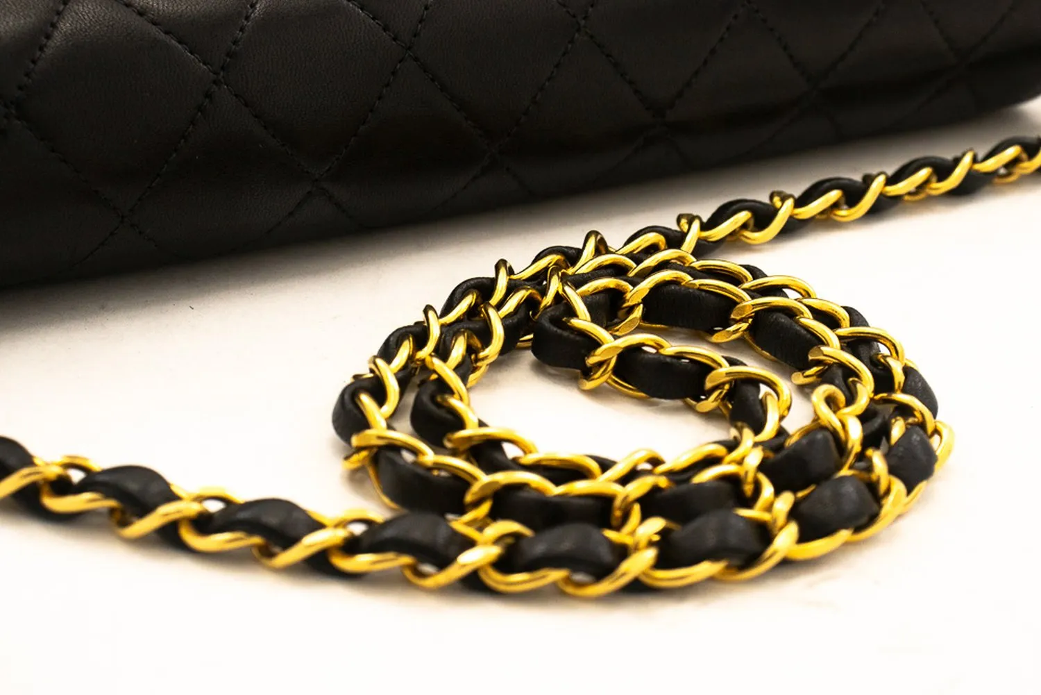 CHANEL Chain Shoulder Bag Clutch Black Quilted Flap Lambskin Purse k13