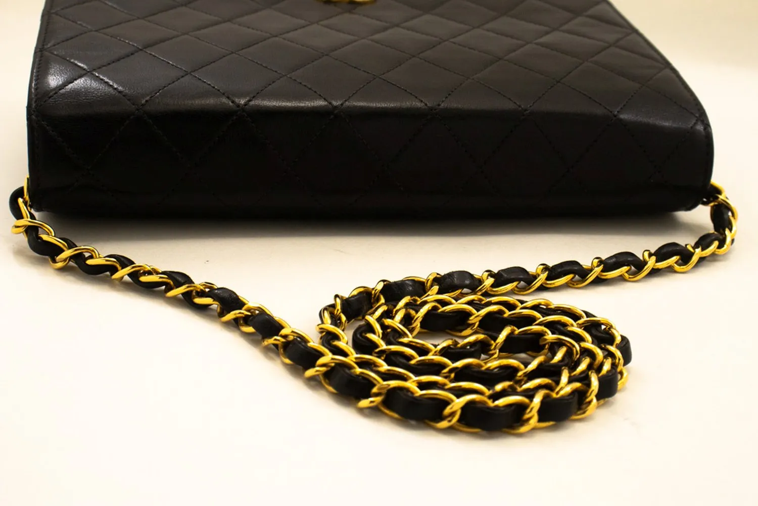 CHANEL Full Flap Chain Shoulder Bag Clutch Black Quilted Lambskin n29