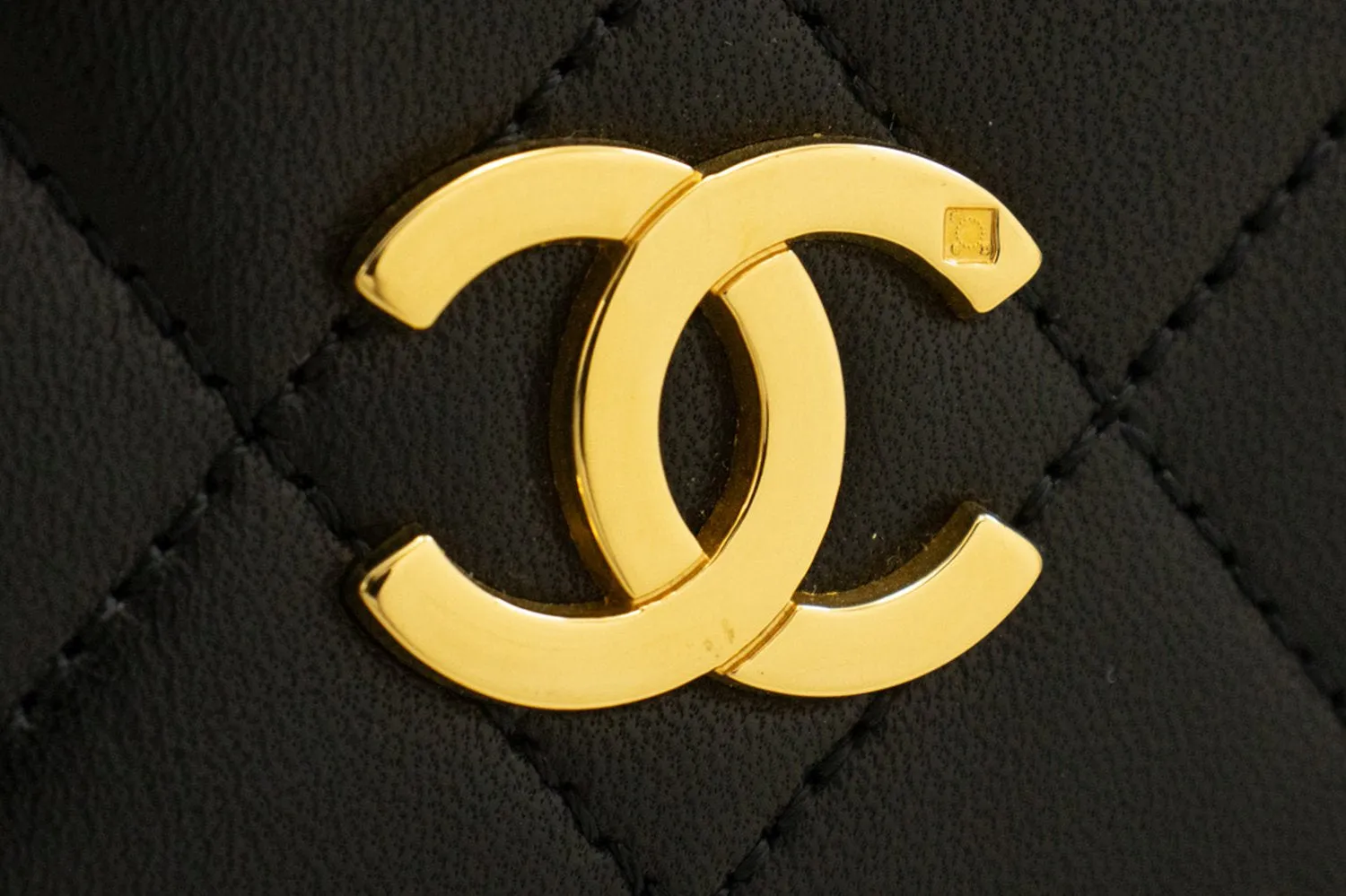 CHANEL Full Flap Chain Shoulder Bag Clutch Black Quilted Lambskin n36