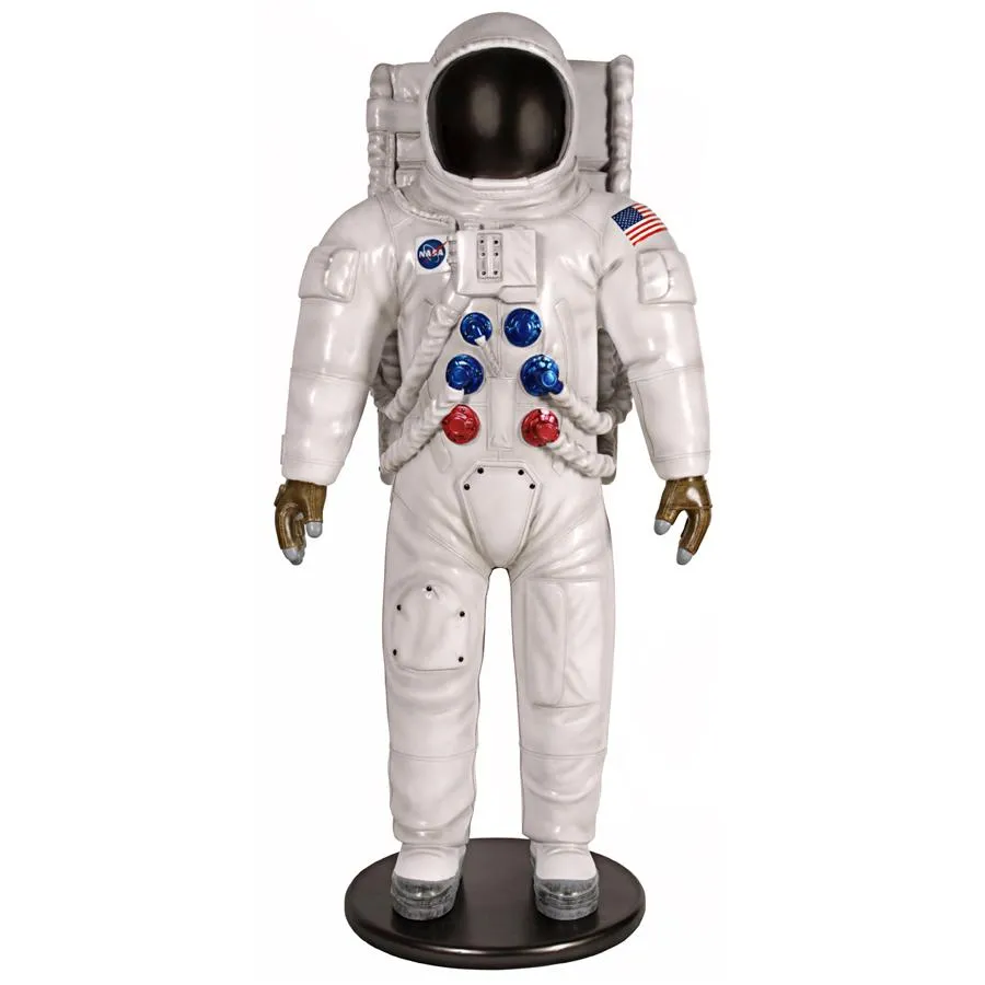 Design Toscano- Man on the Moon Astronaut Statue
