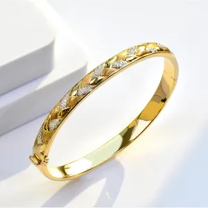 Diamond Weave Textured Oval Shape Bangle Bracelet