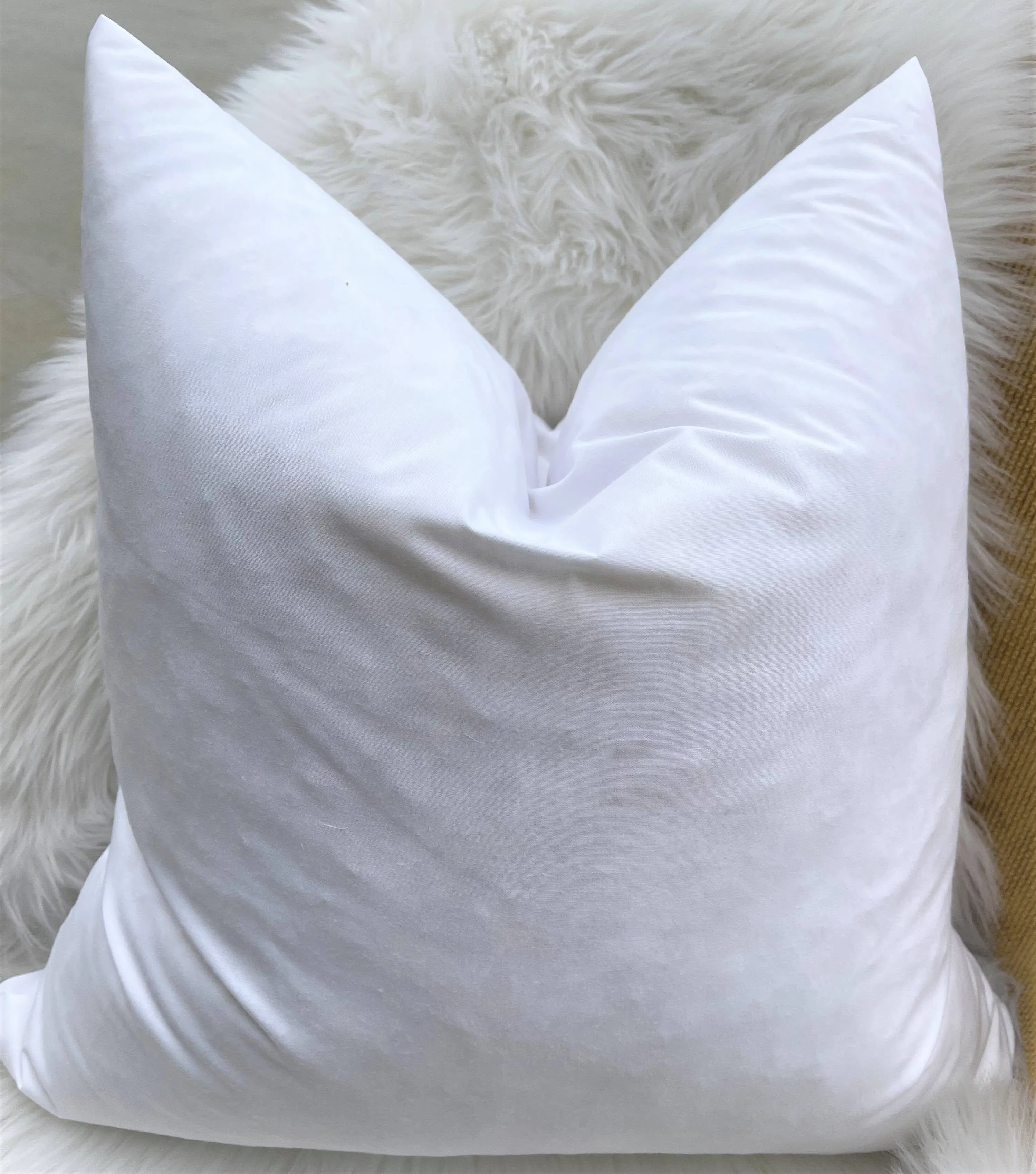 Down feather Pillow insert MADE IN USA: 22X22