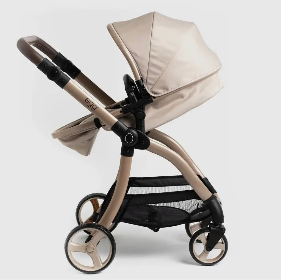 Egg dolls pram Feather