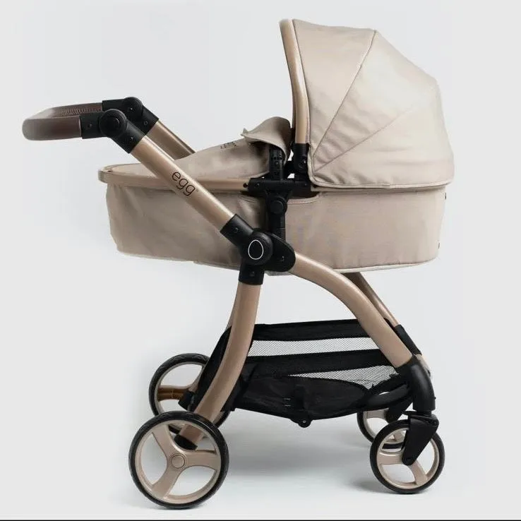 Egg dolls pram Feather