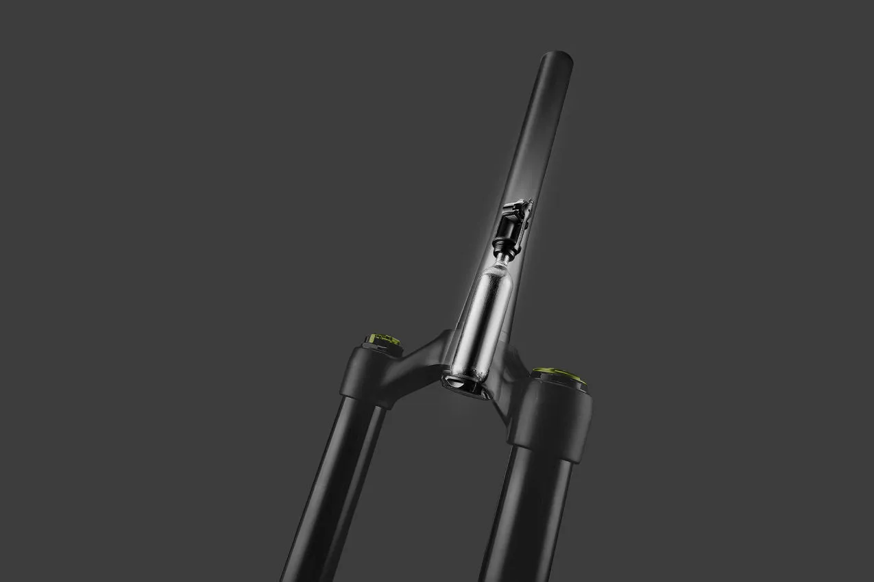 Giant Clutch Fork Core Storage
