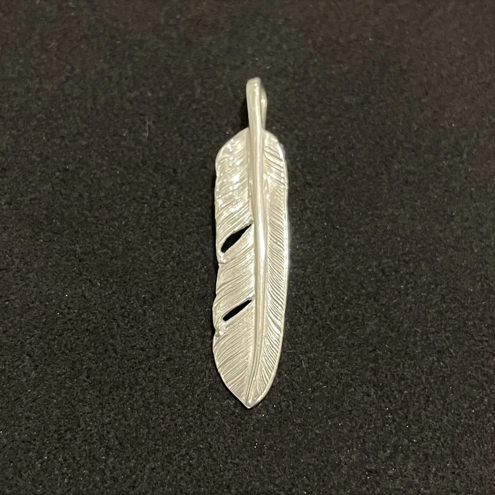 Goros Silver Feather-Facing Right