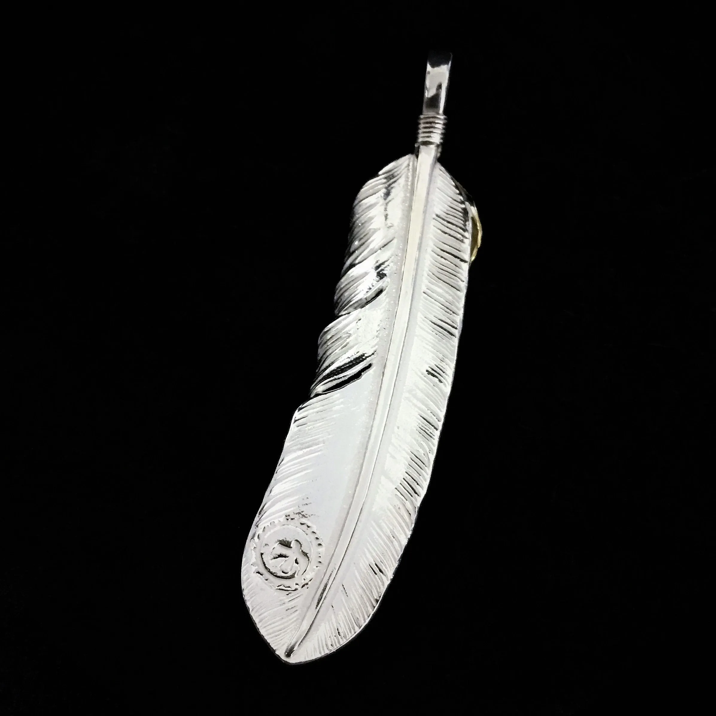 Goros Xl Silver And Gold Feather - Facing Left