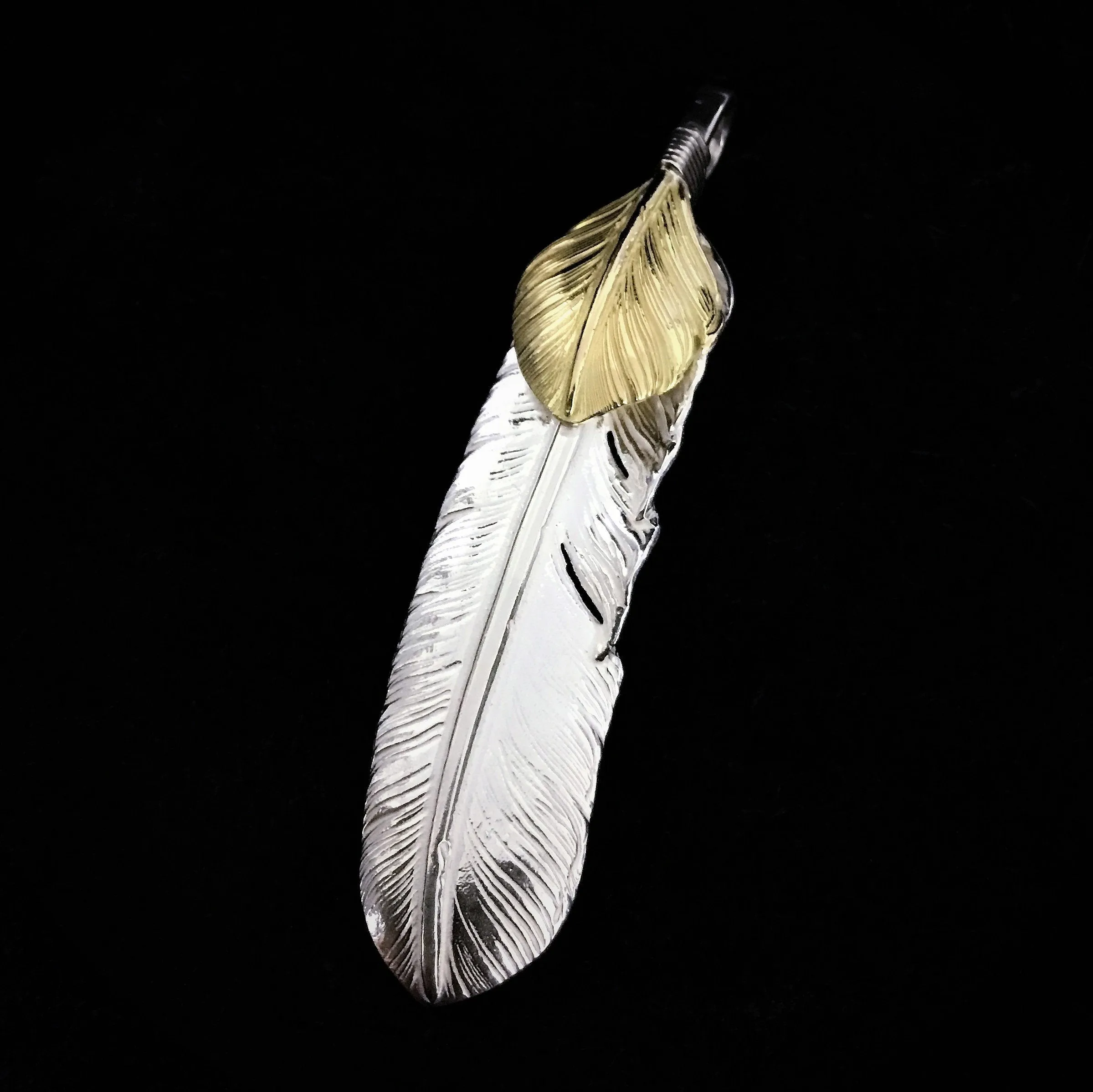 Goros Xl Silver And Gold Feather - Facing Left