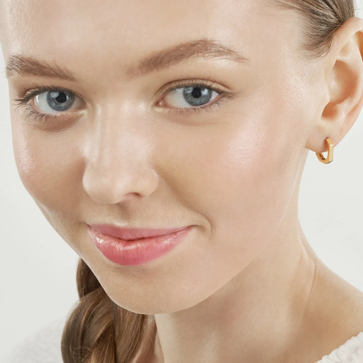 Heptagon Polished Huggie Earrrings