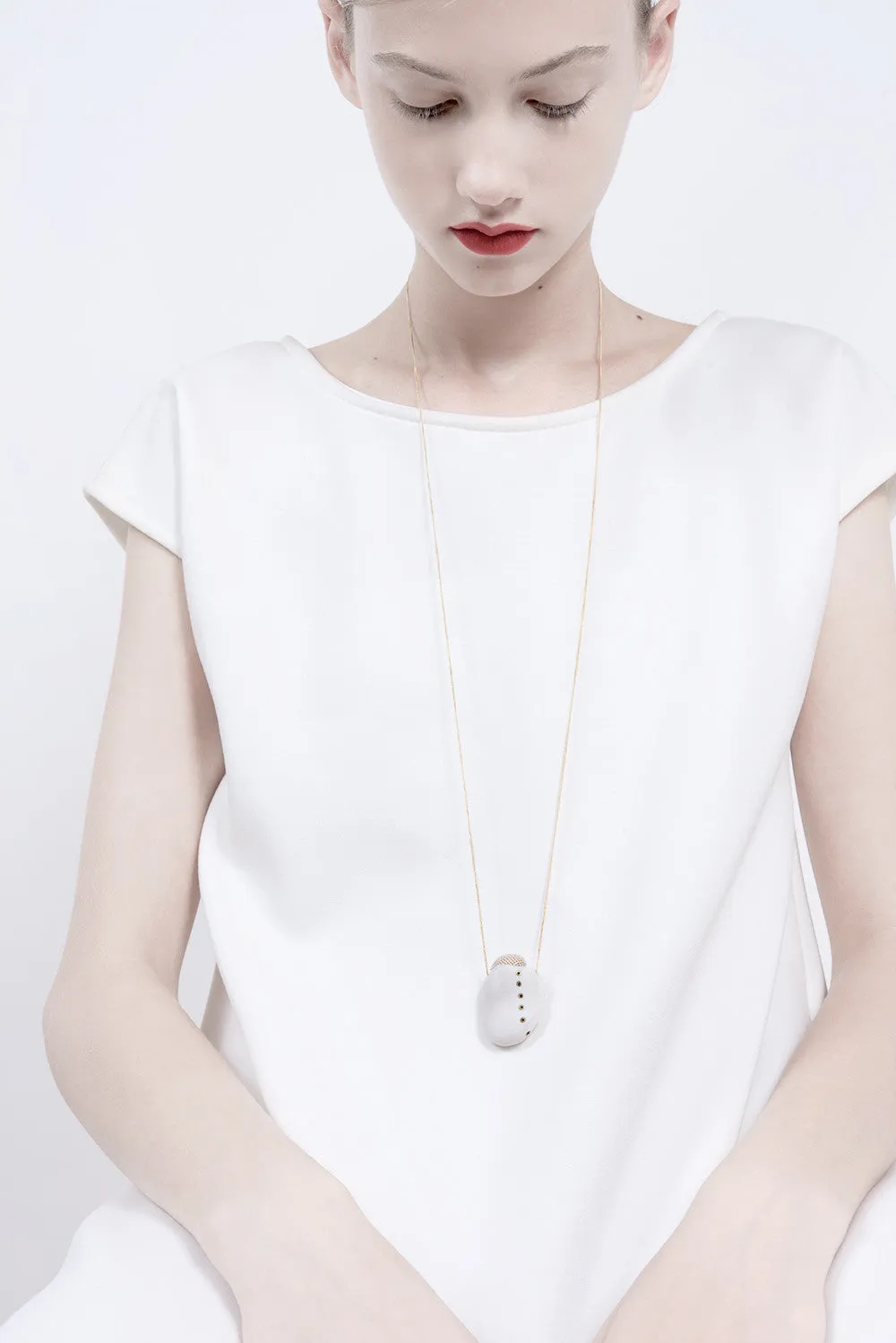 HITOMI NECKLACE