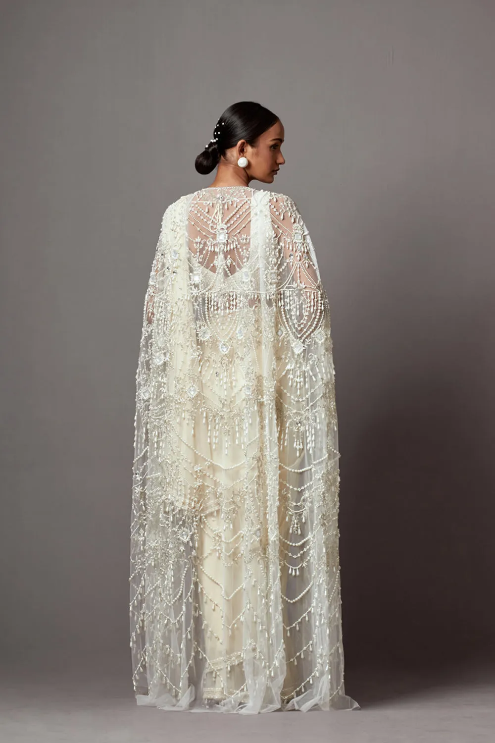 Ivory Feather Cape Sari