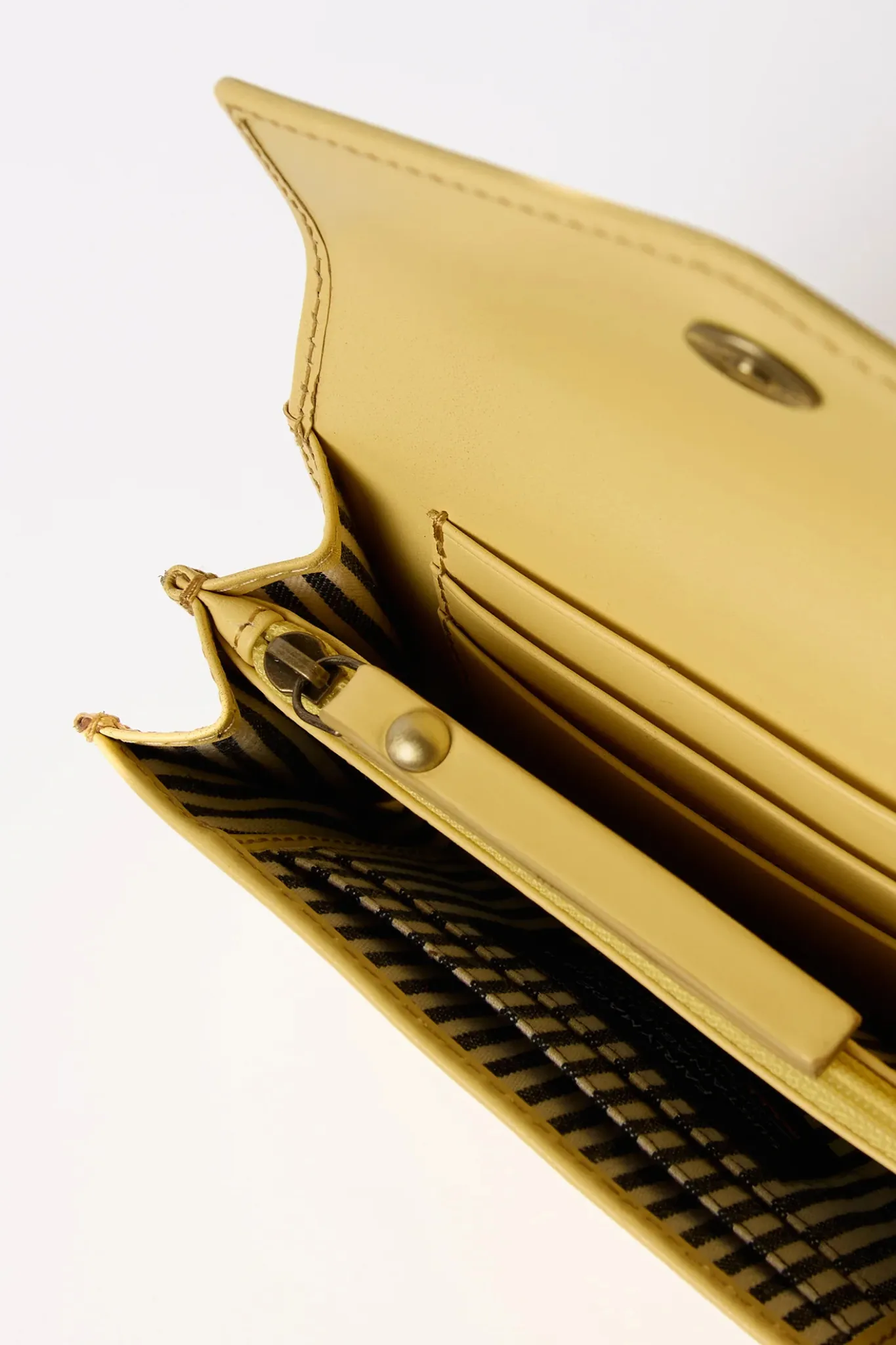 JO'S PURSE - BUTTER YELLOW CLASSIC LEATHER
