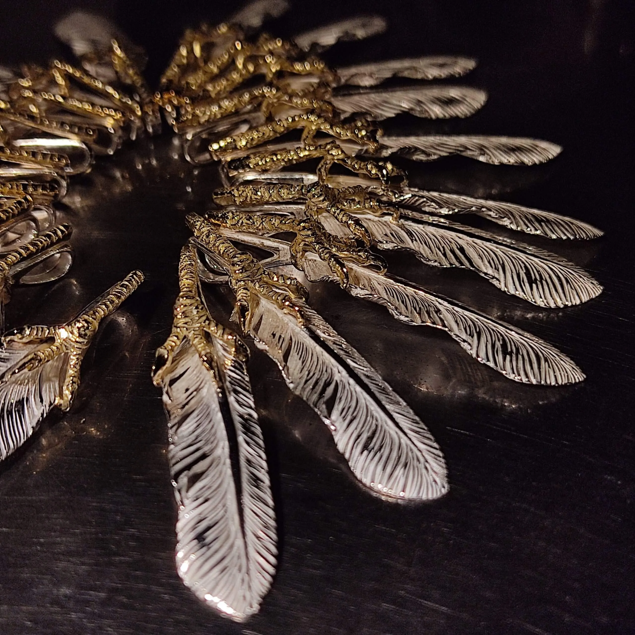 Ken Kikuchi Feather with K18 Claw F-24 K18F-20