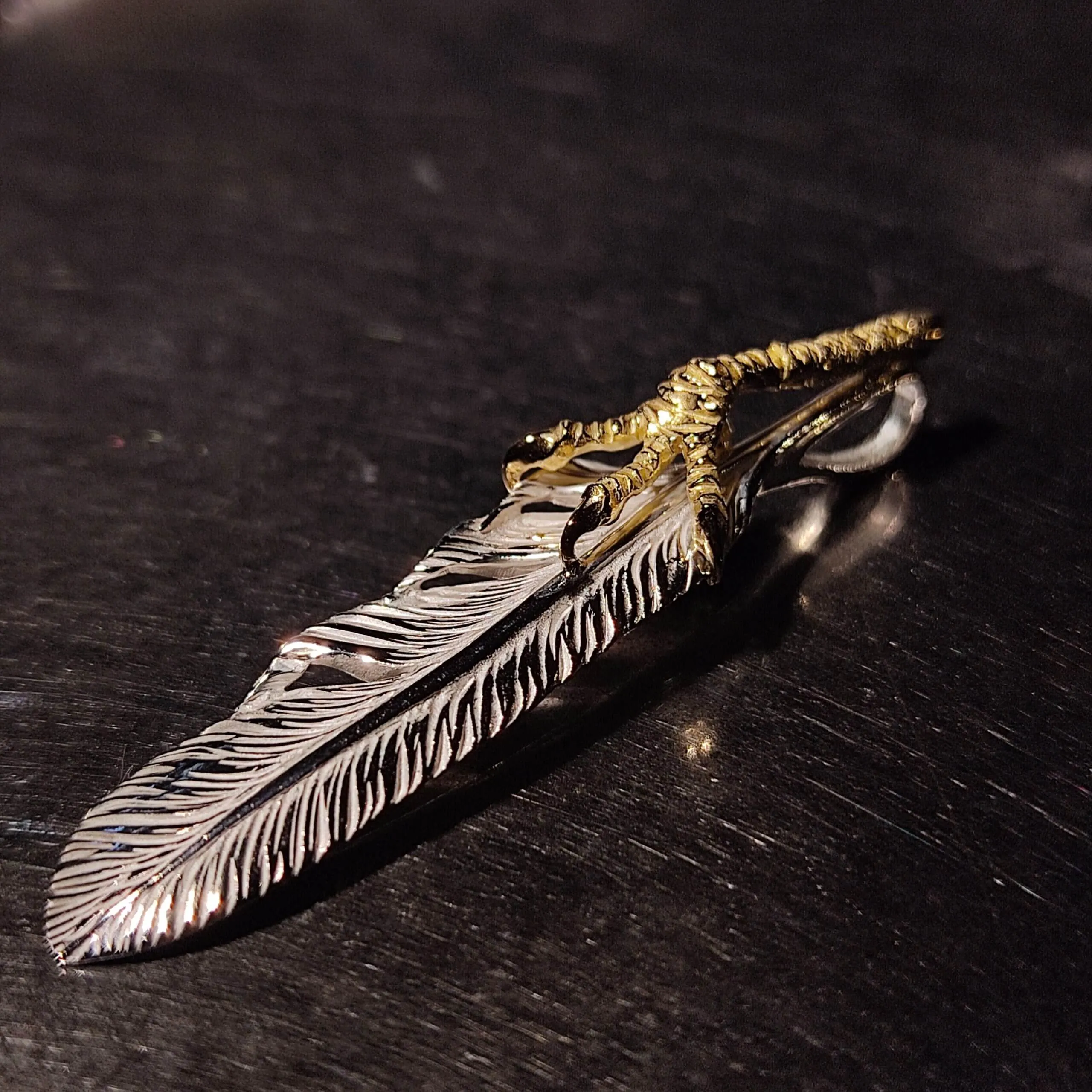 Ken Kikuchi Feather with K18 Claw F-24 K18F-20