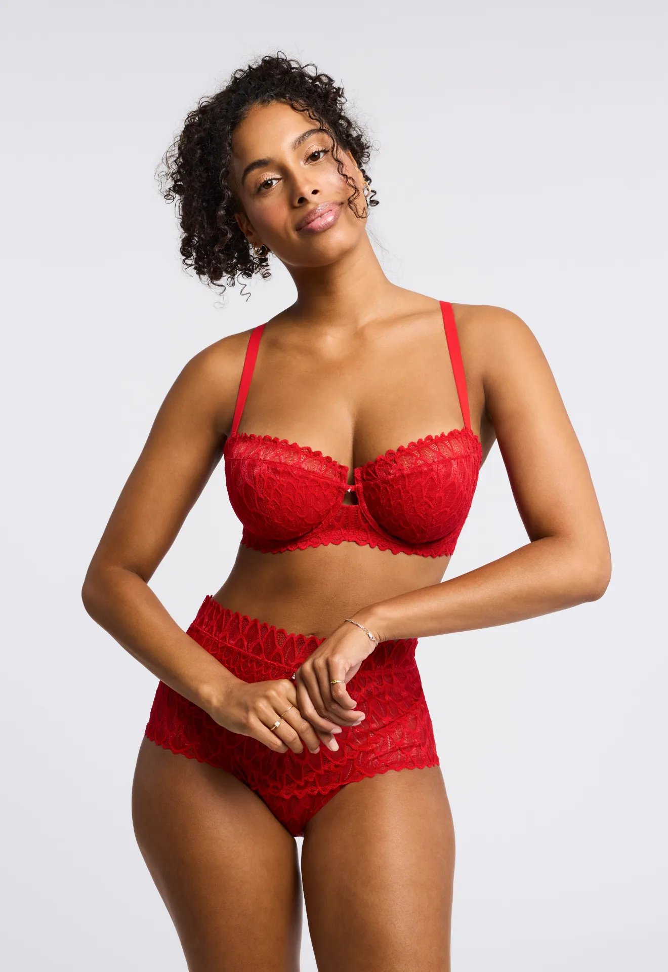 Lacy Keyhole Balconette Bra - Sweet Red