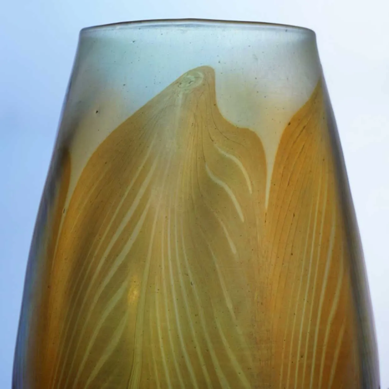 Large American Tiffany Studios LCT Favrile Glass Pulled Feather Lamp Shade