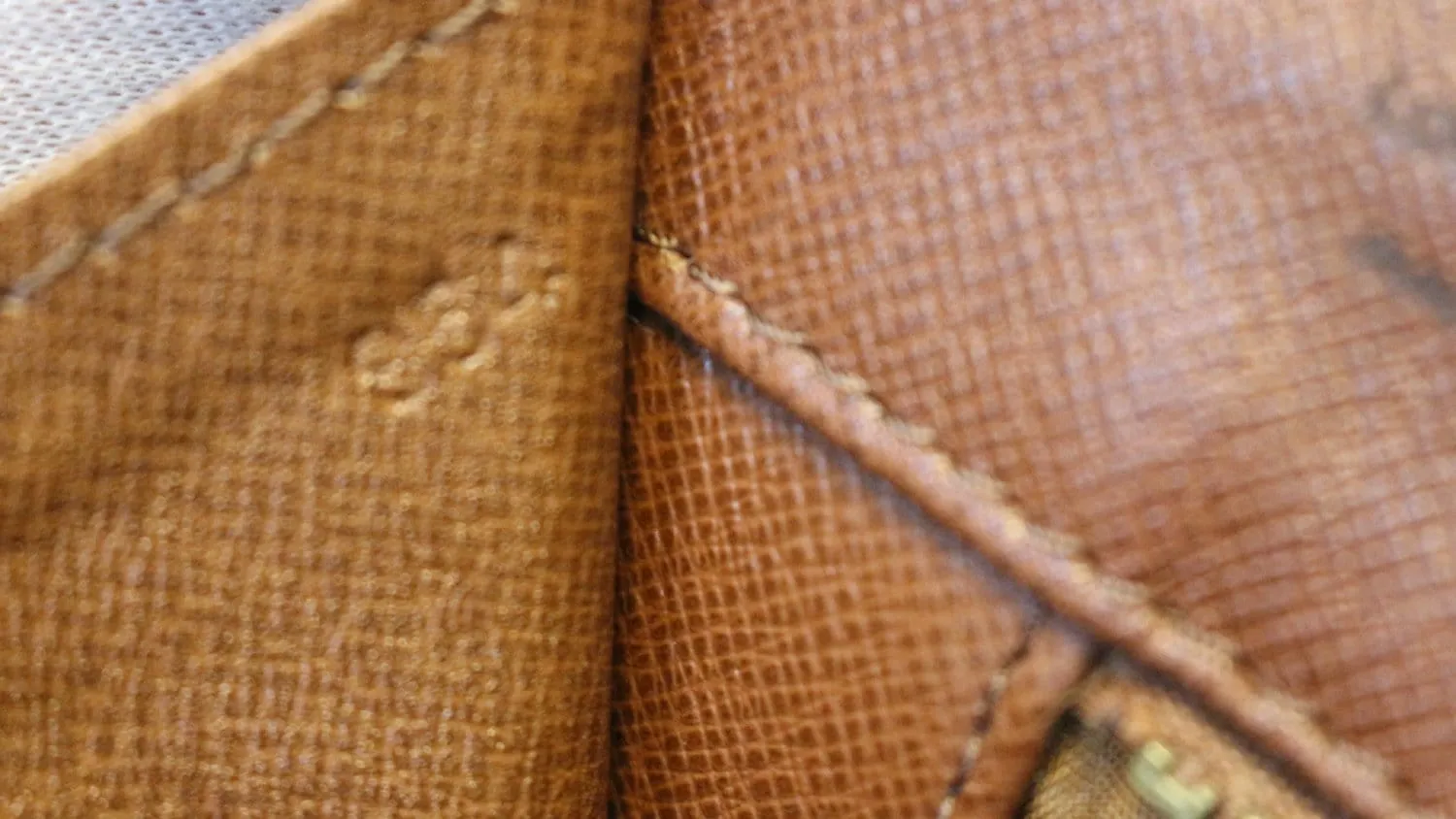 LOUIS VUITTON Monogram Canvas Pochette Dame GM Clutch