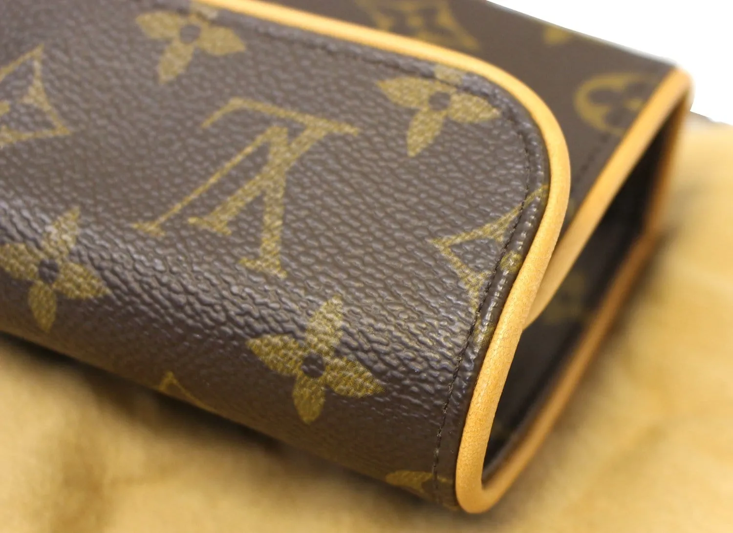 LOUIS VUITTON Monogram Canvas Pochette Florentine Bag