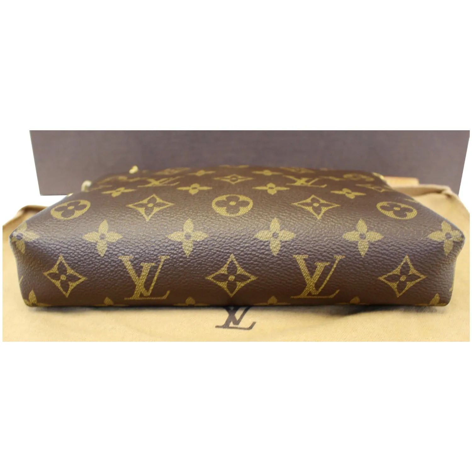 LOUIS VUITTON Pallas Monogram Canvas Clutch Crossbody Bag Brown