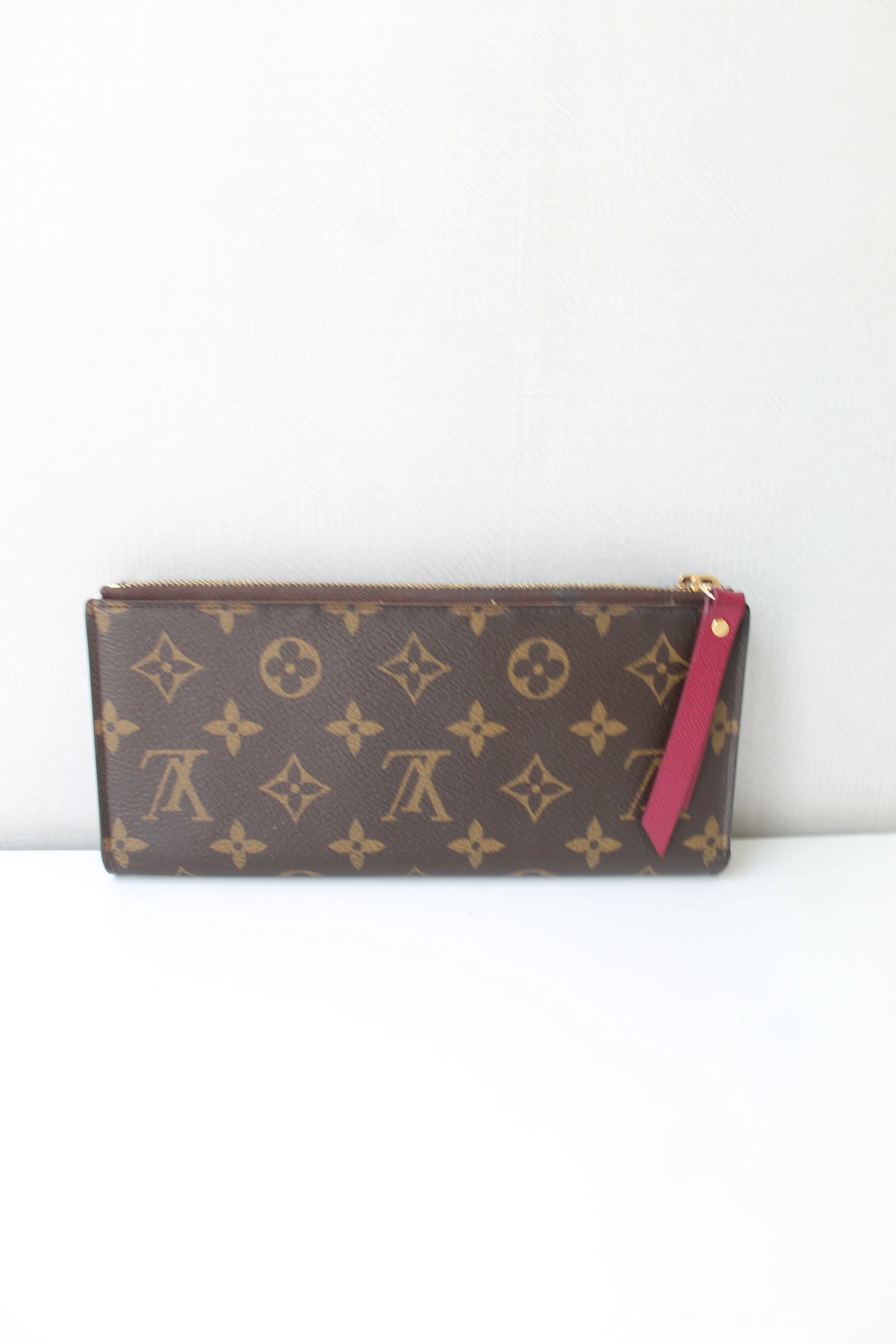 Louis Vuitton  Zippy Wallet