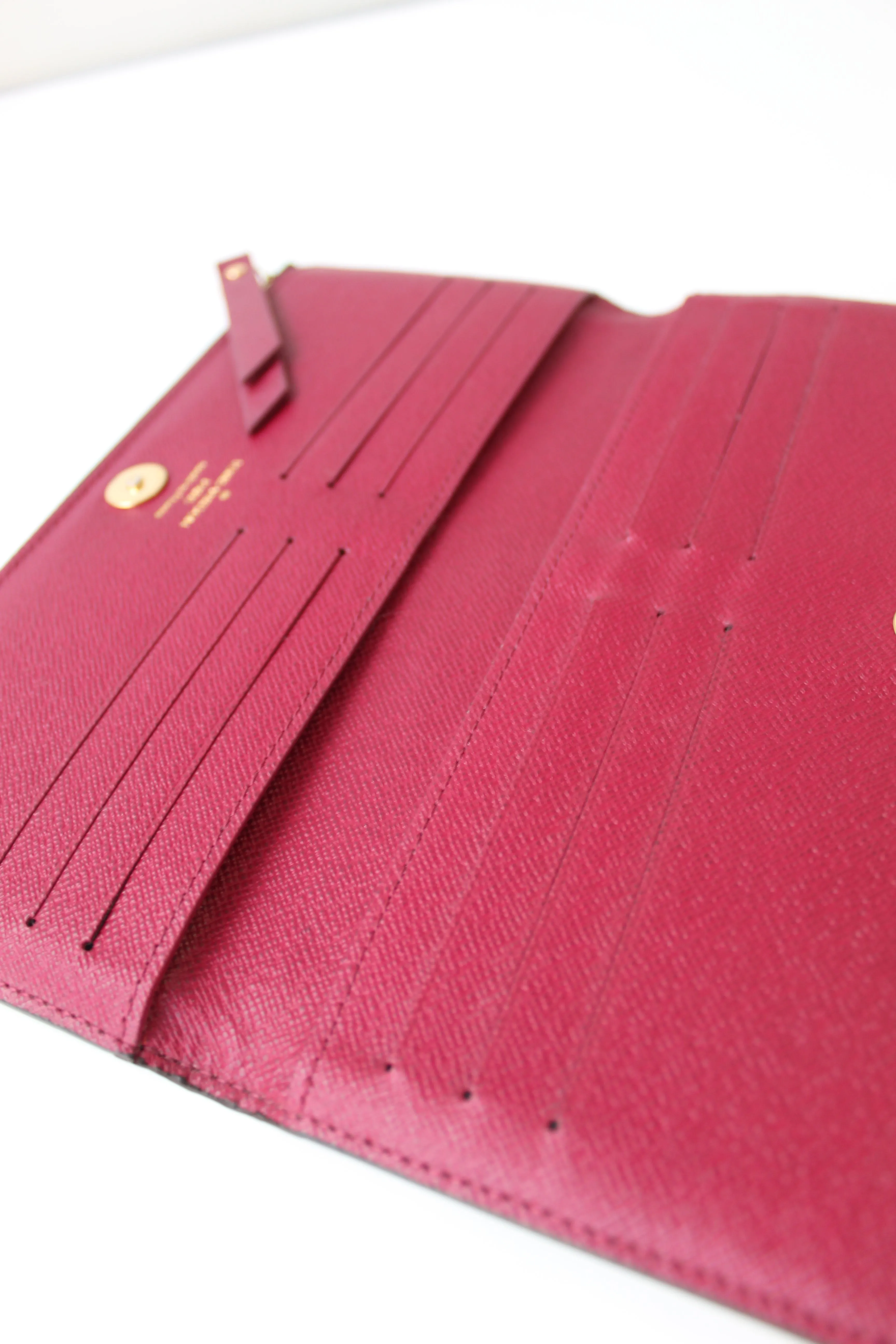 Louis Vuitton  Zippy Wallet