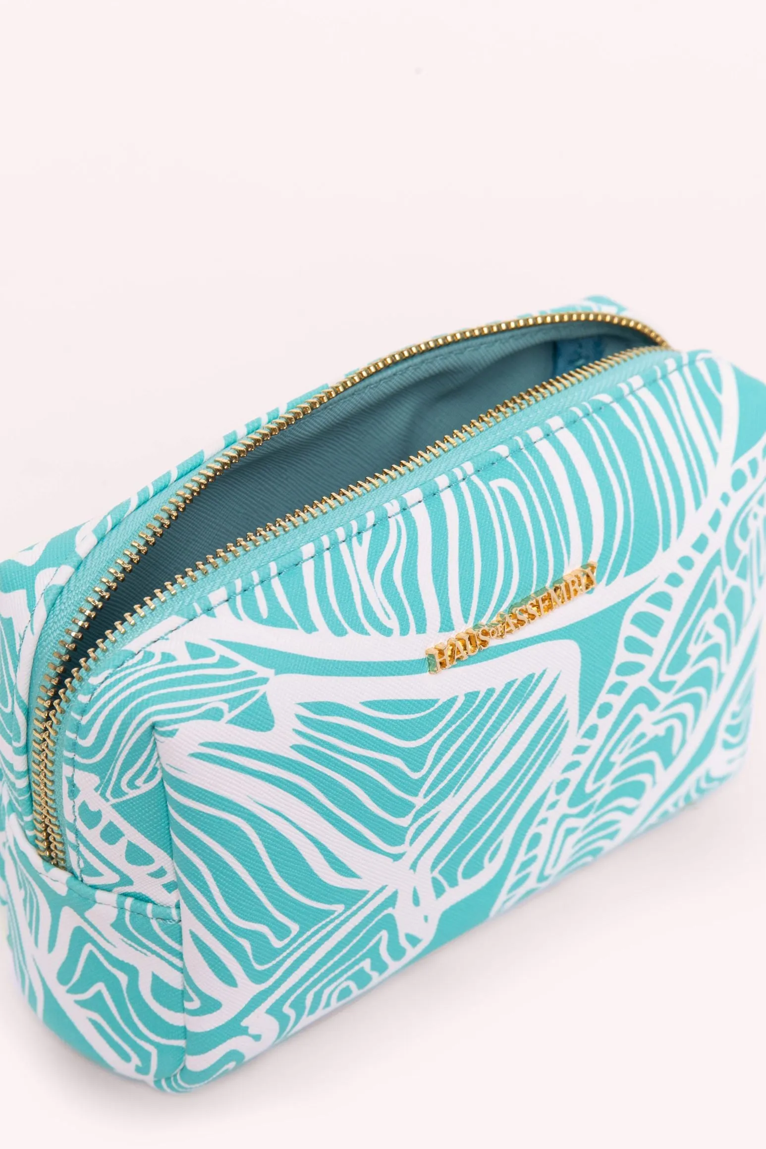 MAKEUP BAG- AQUA BANANA LEAF