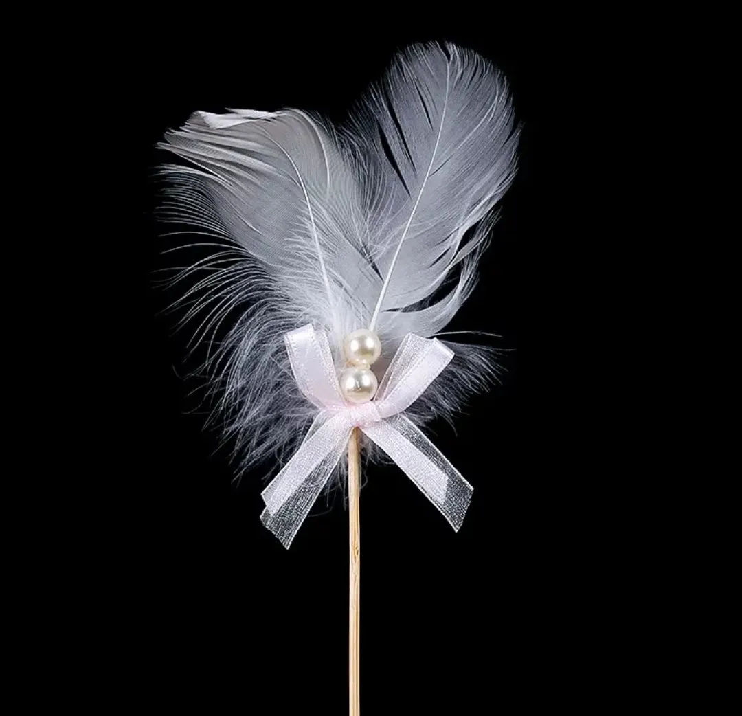 MEDIUM FEATHER WITH BEADS TOPPER