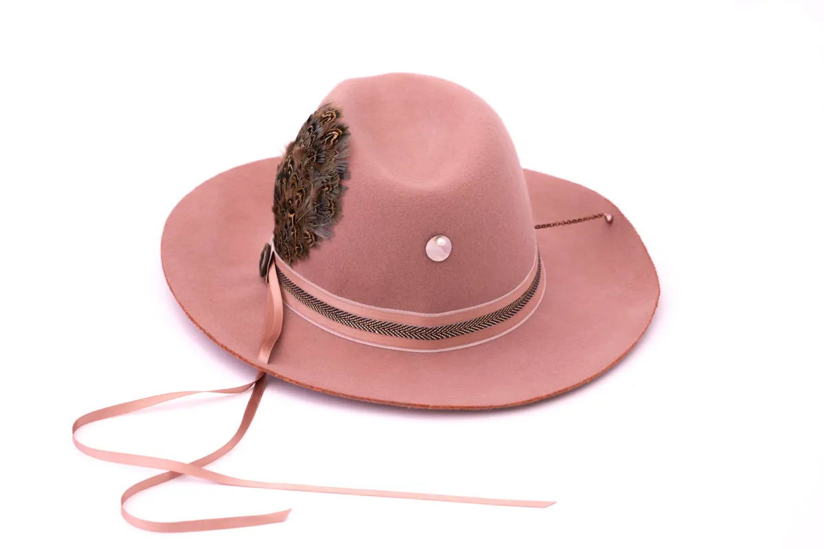 Osez Jospehine....!  Hat