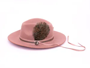 Osez Jospehine....!  Hat