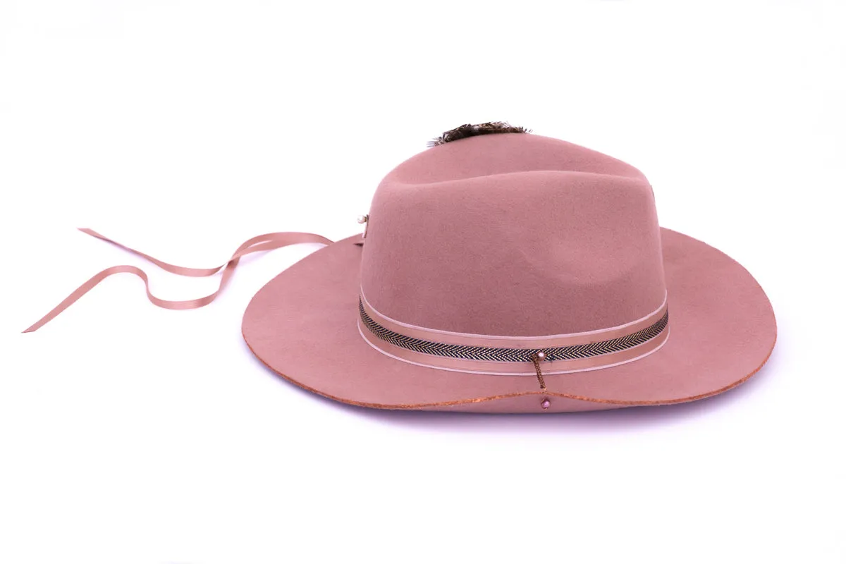 Osez Jospehine....!  Hat