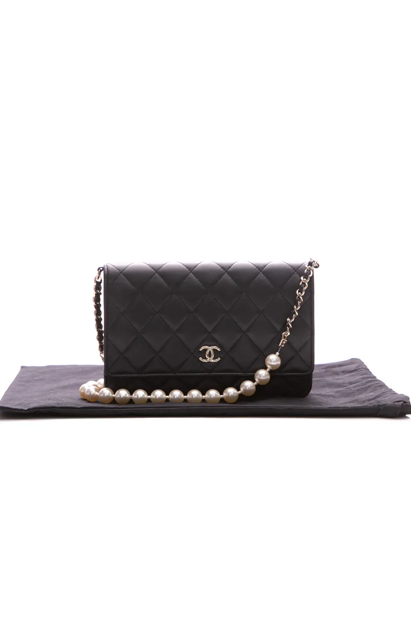 Pearl Wallet on Chain Bag
