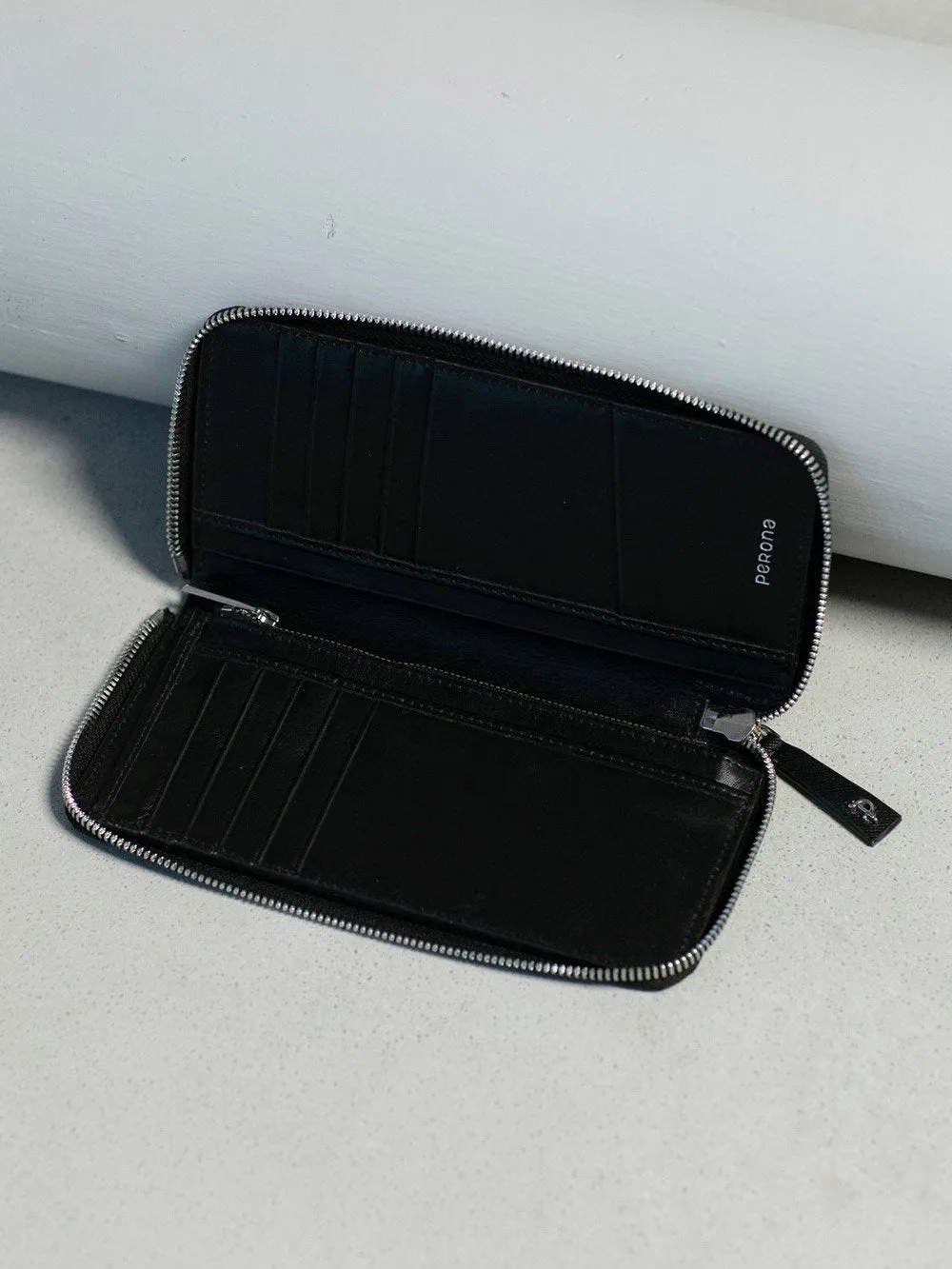 Perona   I   Bag - Wallet & Card Holder Maur In Black