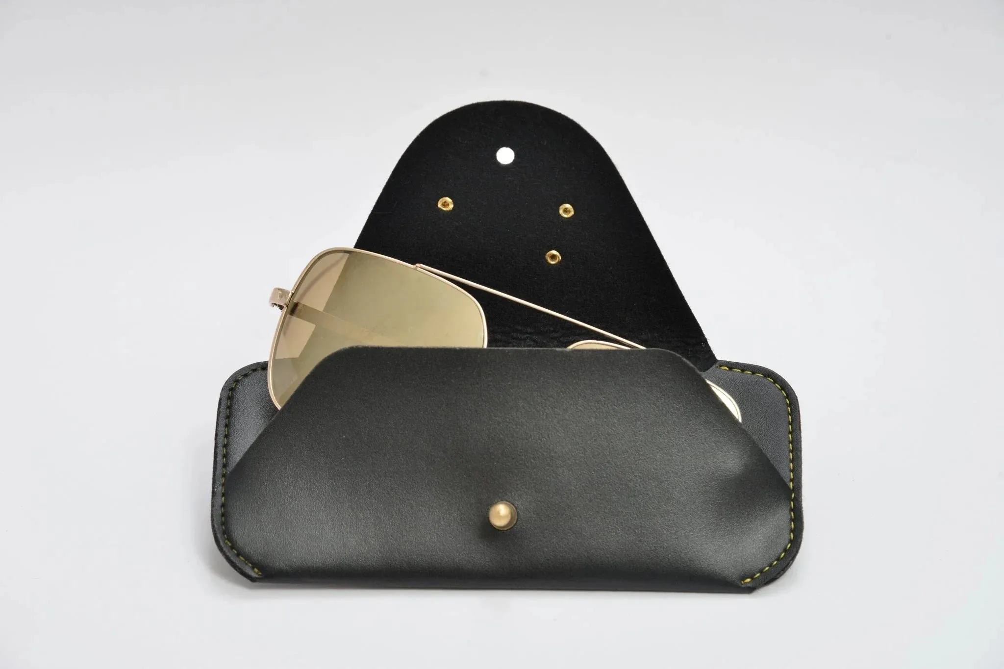 Personalized Stylish Eyewear Case 2.0 - Black