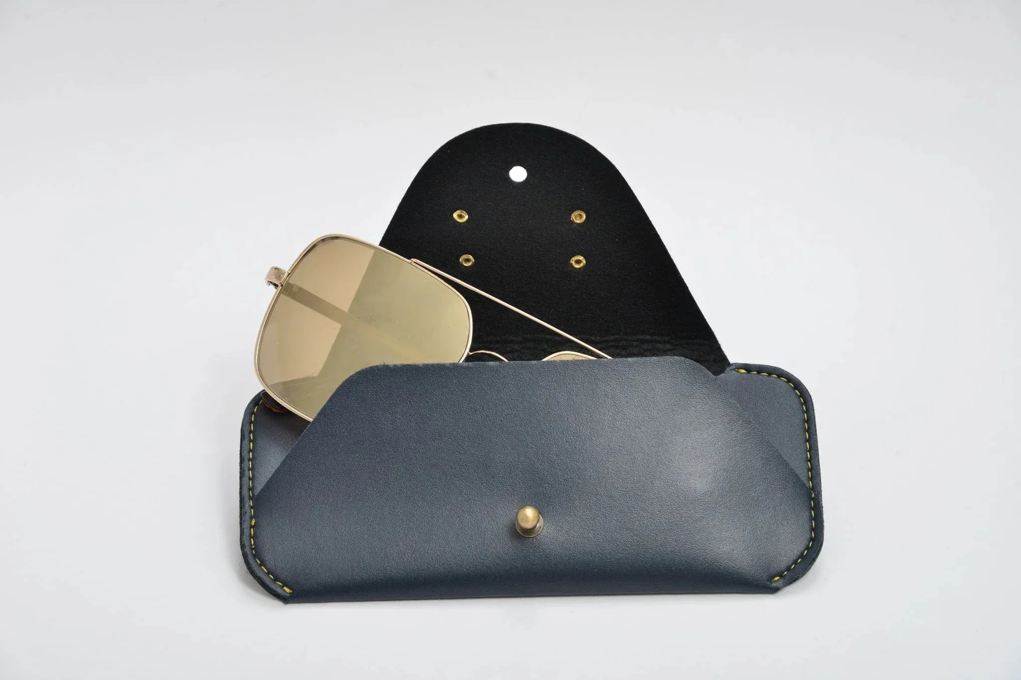 Personalized Stylish Eyewear Case 2.0 - Blue