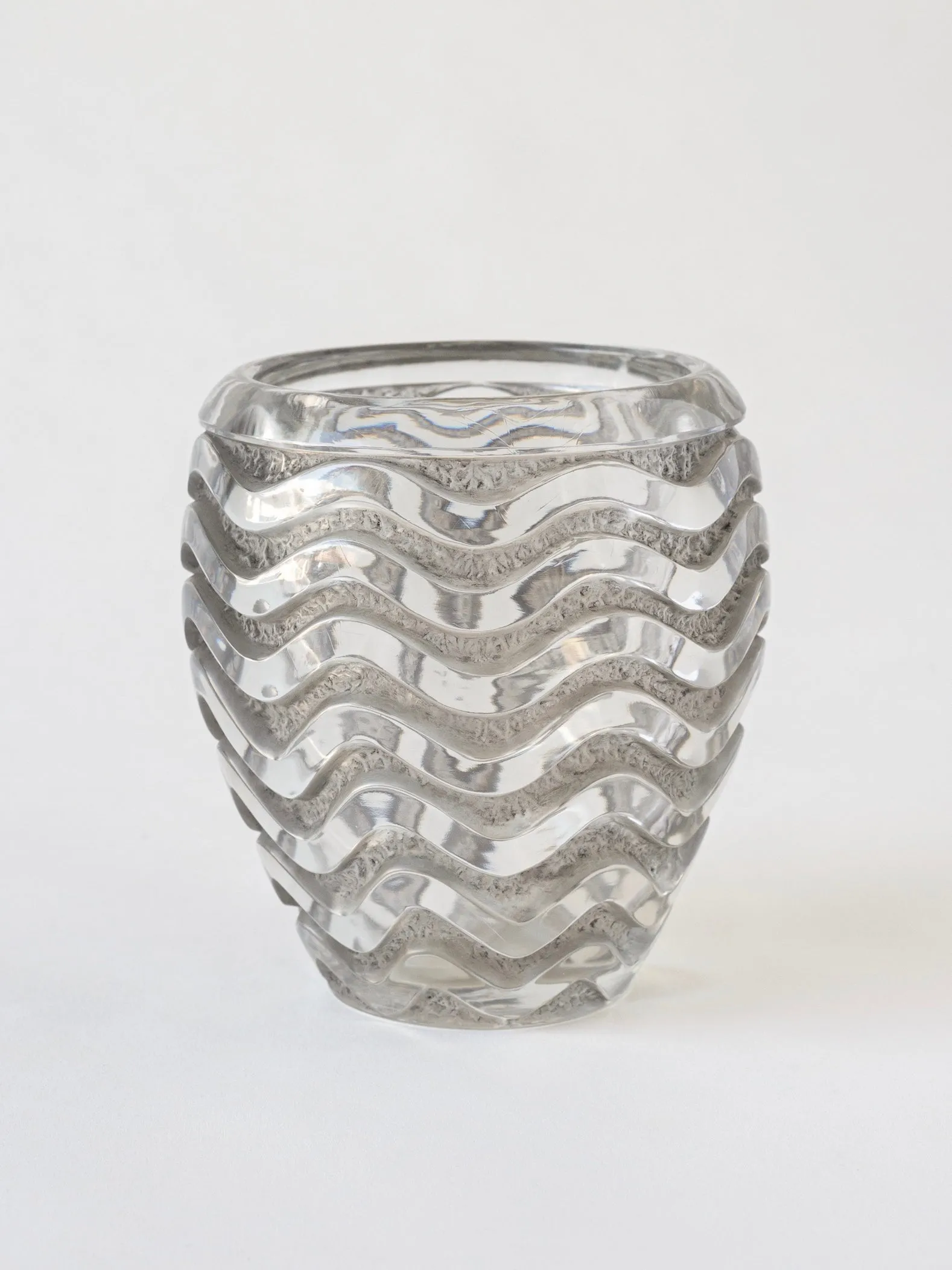 RENÉ LALIQUE, ‘MÉANDRES’ VASE C. 1930