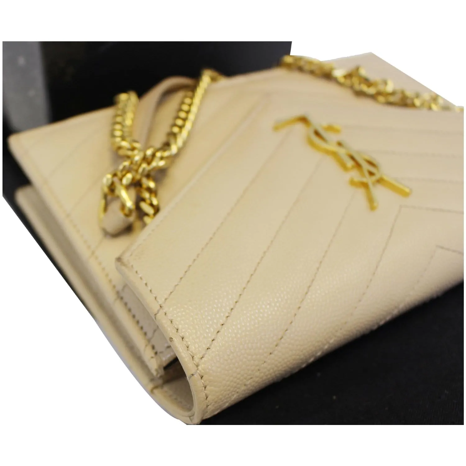 SAINT LAURENT Grain De Poudre Monogram Chain Wallet Powder
