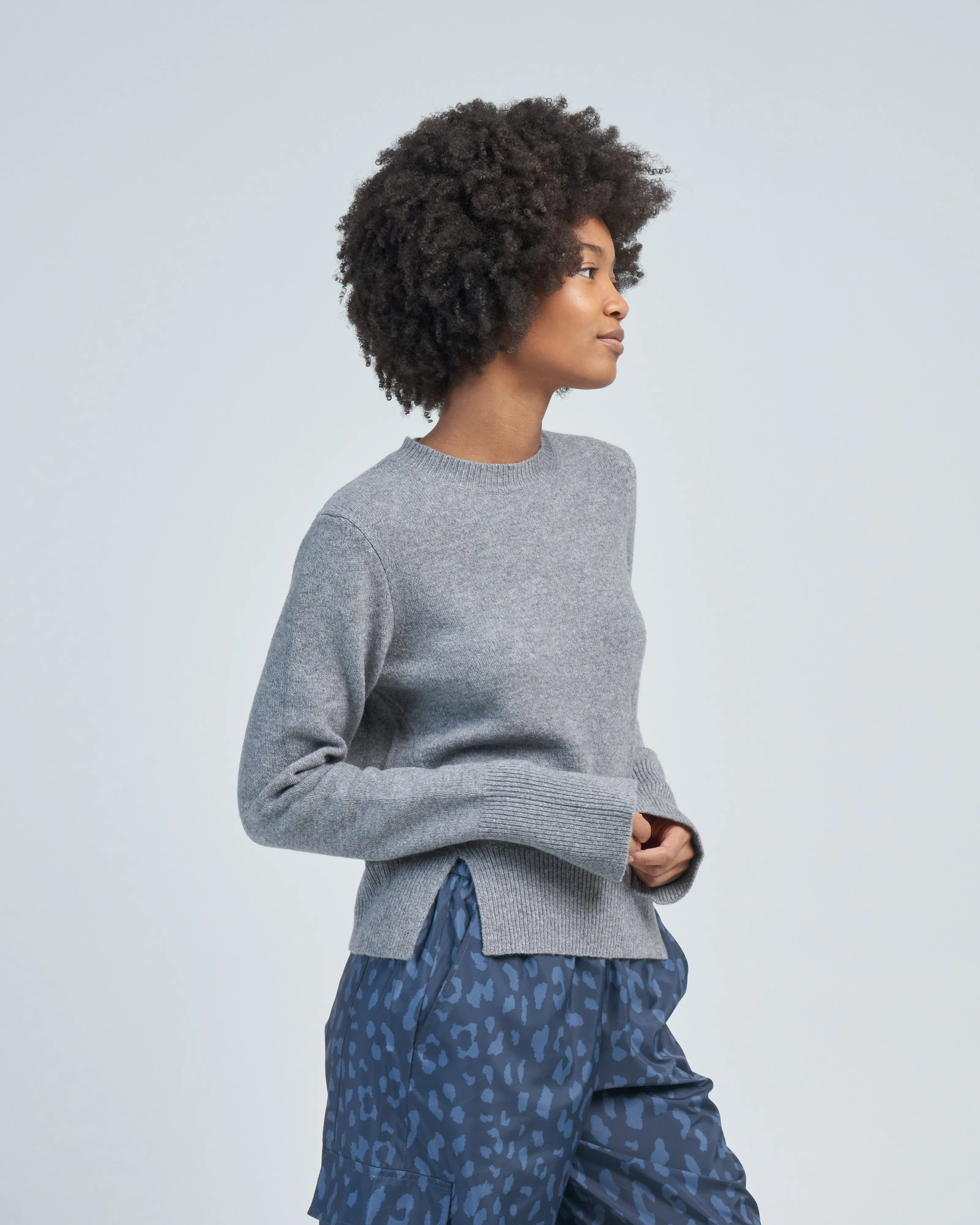 stretch cashmere crewneck pullover