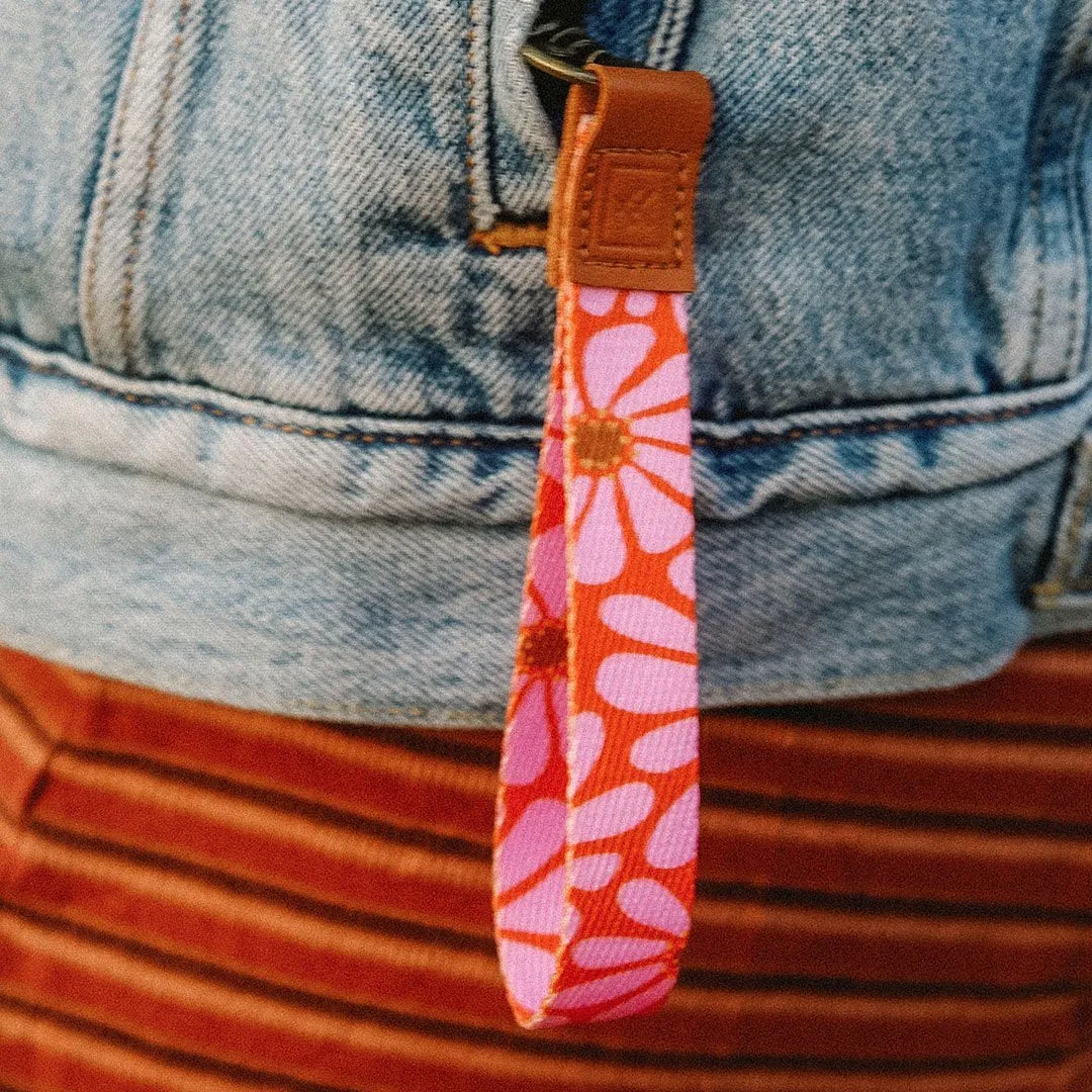 THREAD EMMELINE WRIST LANYARD