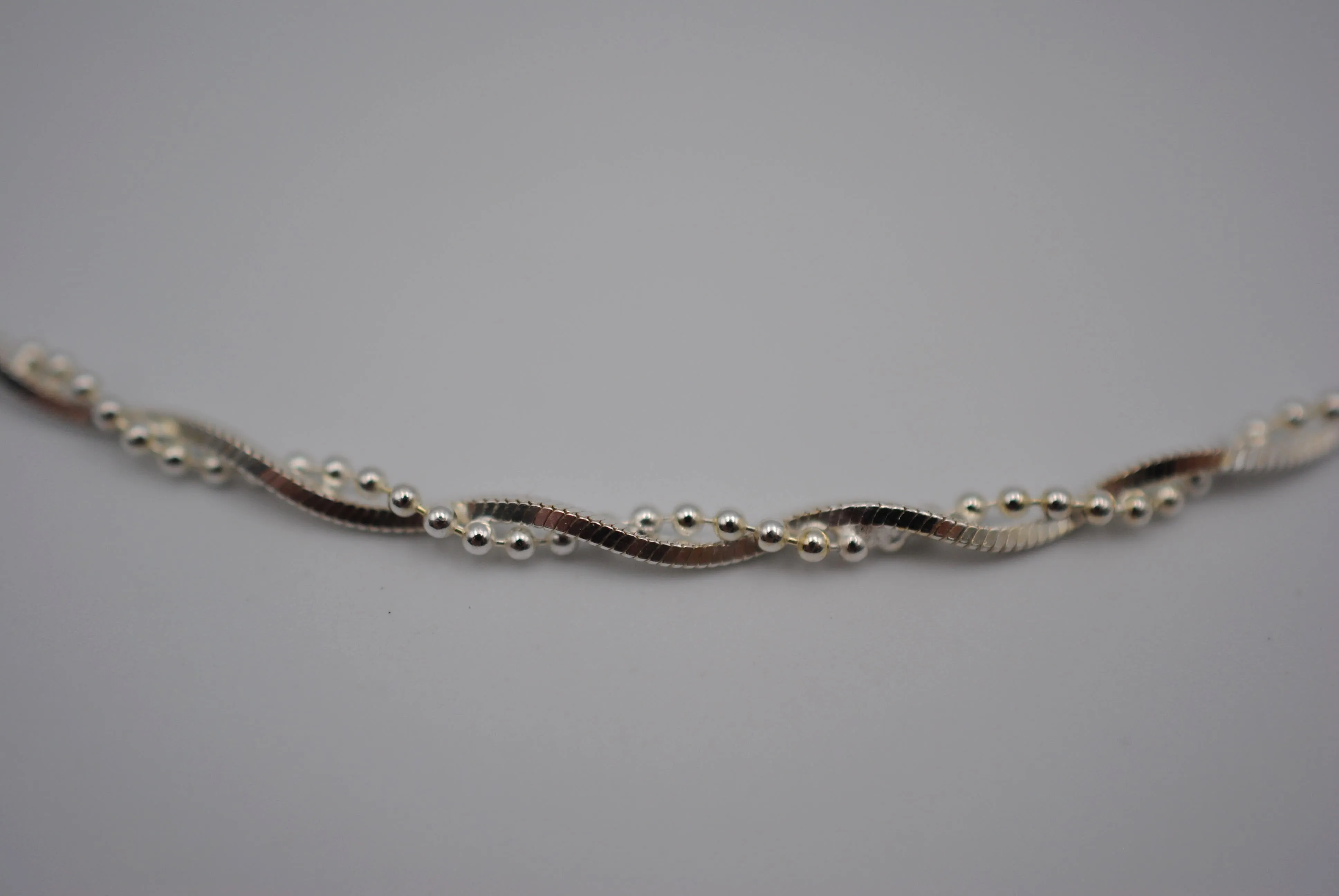Twisted Box Snake and Ball Chain