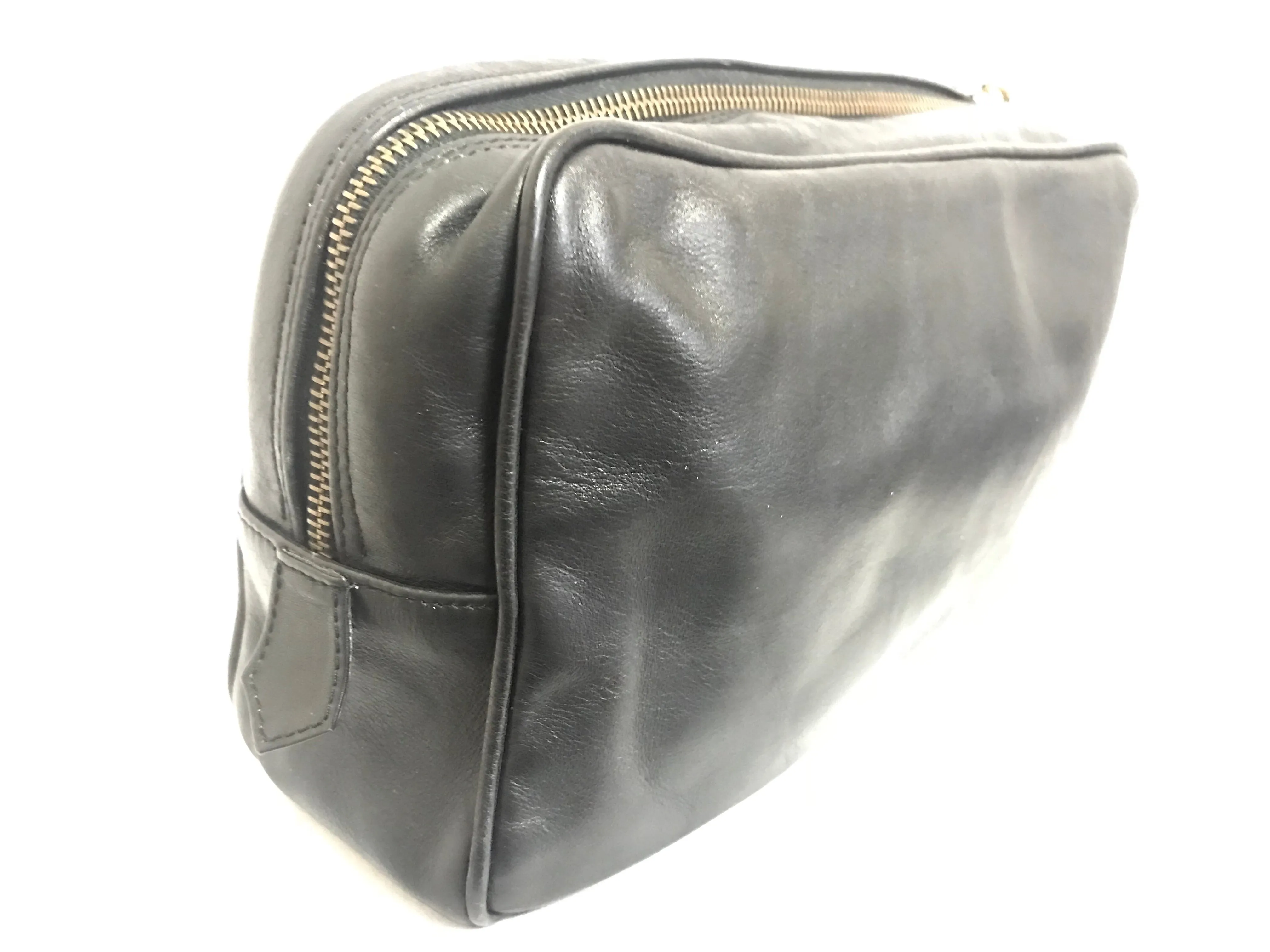 Vintage Gianni Versace black leather purse pouch, case bag with its iconic medusa face and golden logo motif charm. Unisex bag. 061122re1