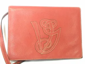 Vintage Valentino Garavani red pigskin shoulder clutch bag with unique logo stitch mark.