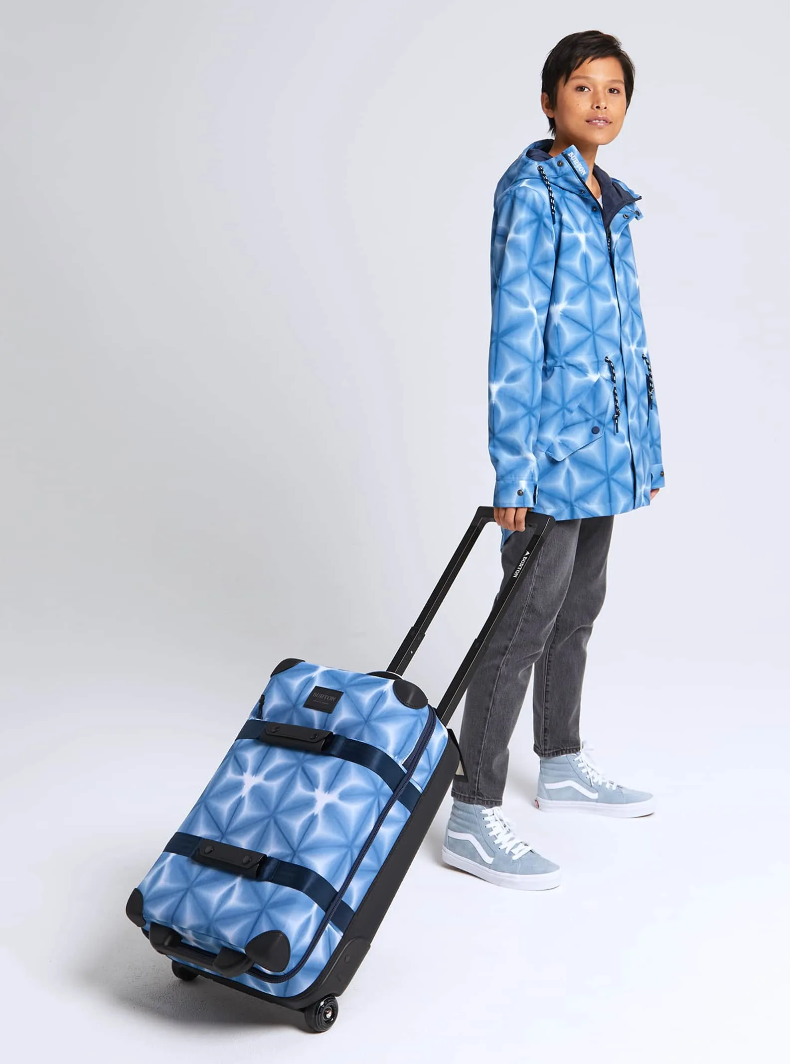 Wheelie Flight Deck 38L Travel Bag 2022