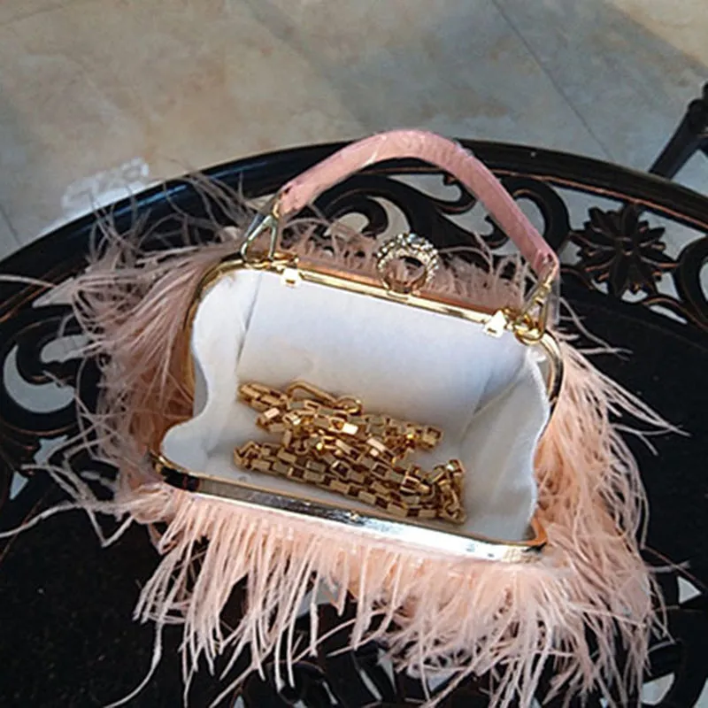 Women's Fashion Feather Purse Long Hair Lady Turkey Fur Hand Bags Evening Bags Capacity Shoulder Bag S4174