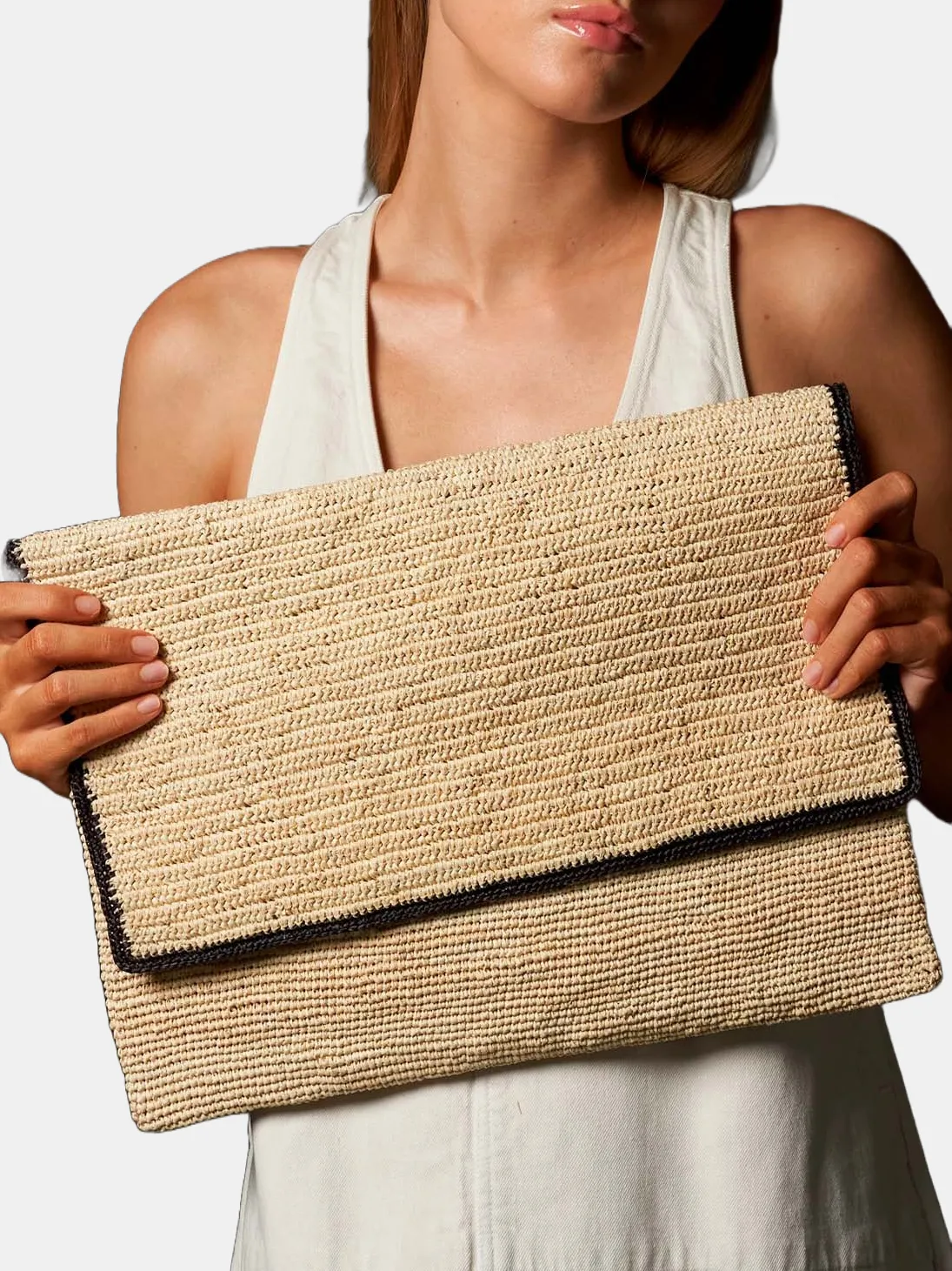 Yana Clutch